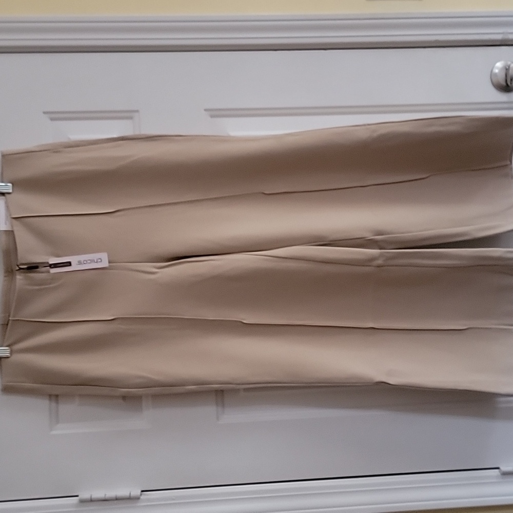 Womens Chico So SLIMMING Juliet Cropped Flare Pants,size 12 (Chico 2)New W/tags